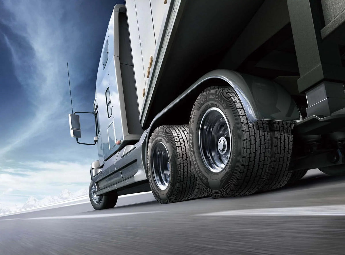 Hankook dl12 LT11/00R22.5 tire