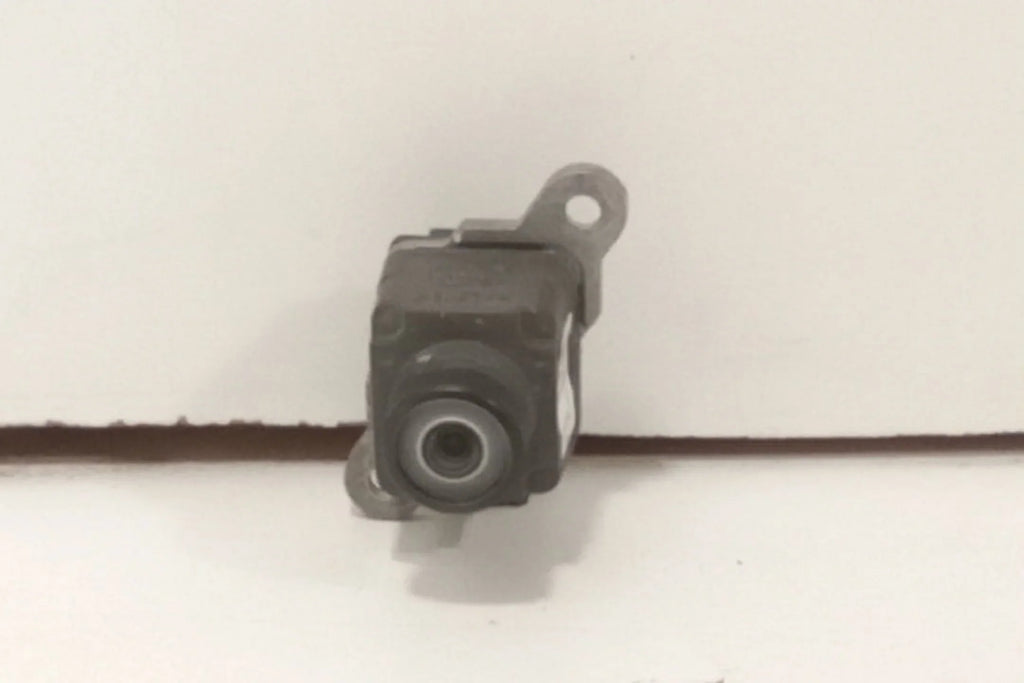 Pre-Owned 2013-2017 Dodge Ram 1500 Rear View Camera Sensor OEM (Good)