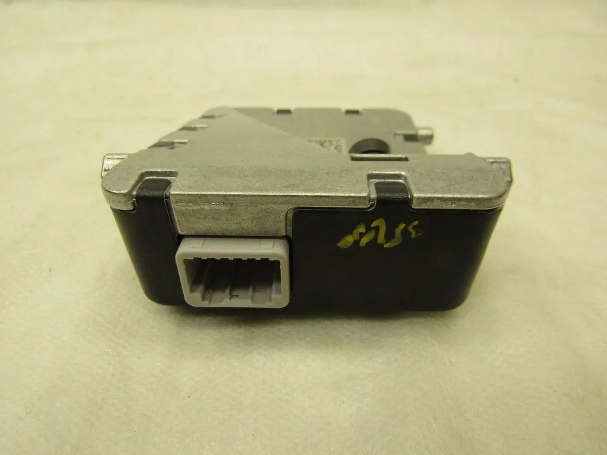 Pre-Owned 2018-2022  Tacoma Windshield Mounted Lane Departure Warning Camera OEM LKQ (Good)