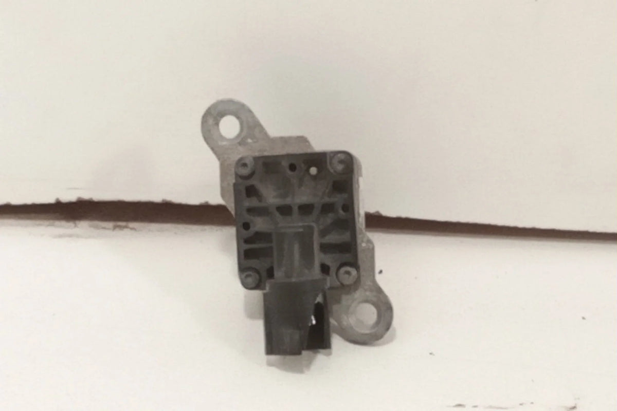 Pre-Owned 2013-2017 Dodge Ram 1500 Rear View Camera Sensor OEM (Good)